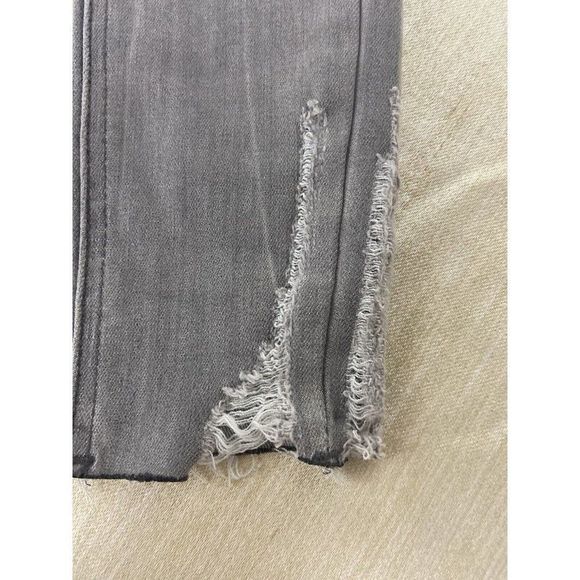 Queen Hearts Women denim Jeans Black Gray wash distressed Size Small - Picture 10 of 11